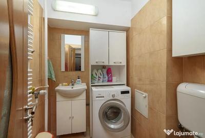 Apartament cu 4 camere decomandat în Unirii