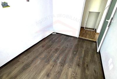Apartament cu 3 camere decomandat în Micro 16 - 5