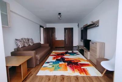Apartament cu 2 camere semidecomandat în Mircea cel Bătrân