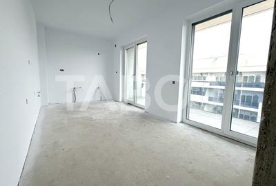 Apartament cu 3 camere semidecomandat în Iris