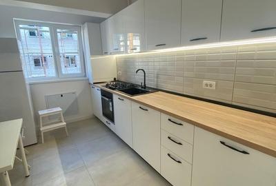 Apartament cu 2 camere decomandat în Berceni
