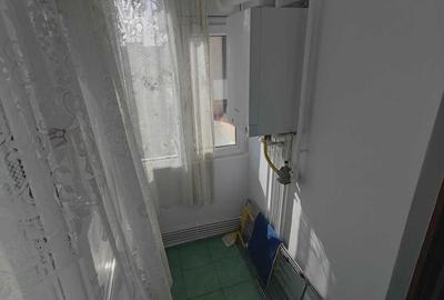 Apartament cu 2 camere decomandat în Micro 21