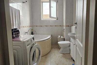 Apartament cu 2 camere decomandat în Rogerius