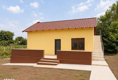 Casă cu 2 camere cu Teren 450 Mp în Central