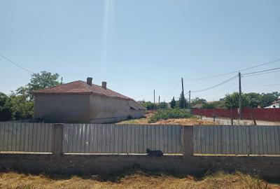Casă cu 3 camere în Baia