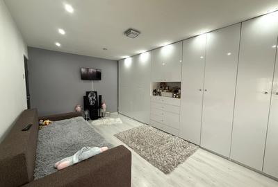 Apartament cu 2 camere decomandat, mobilat în Teiuș - 1
