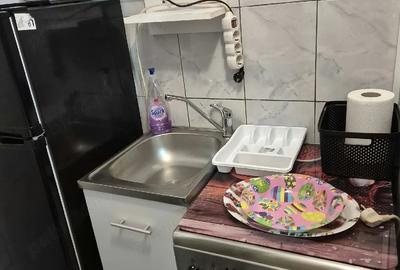 Garsonieră decomandată în Lipovei