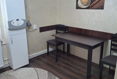 Apartament cu 3 camere decomandat în Central - 2