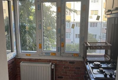 Apartament cu 3 camere semidecomandat în Central - 3
