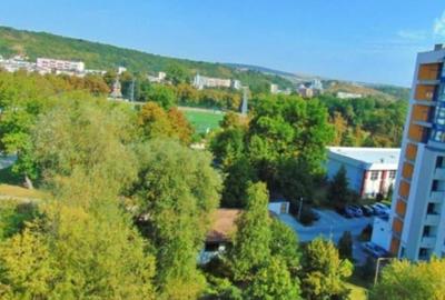 Apartament cu 3 camere decomandat în Plopilor - 4