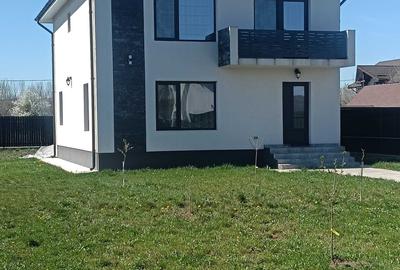 Casă cu 4 camere în Săcueni - 8
