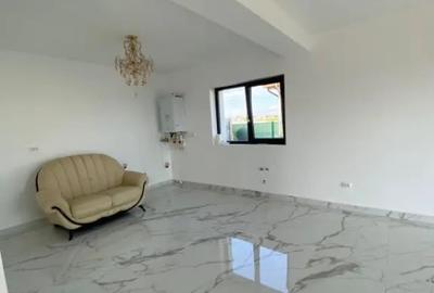 Casă cu 7 camere cu Teren 412 Mp în Central - 2