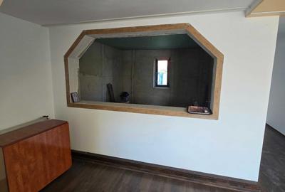 Casă cu 2 camere în Piscu