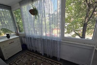 Apartament cu 2 camere decomandat în Tei