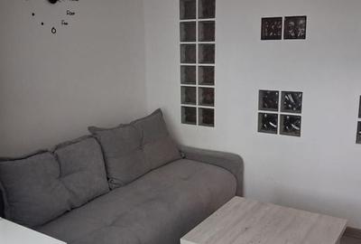 Apartament cu 3 camere decomandat în Florești - 2
