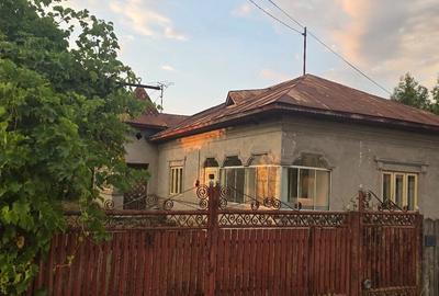 Casă cu Teren 2533 Mp în Gheboaia
