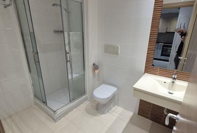 Apartament cu 3 camere în Văcăresti