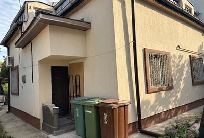 Casă individuală cu 6 camere cu Canalizare în Chitila
