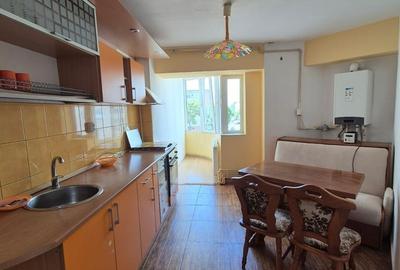 Apartament cu 3 camere decomandat, mobilat în Casa de Cultură - 10