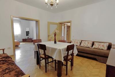 Apartament cu 3 camere semidecomandat, mobilat în Florilor