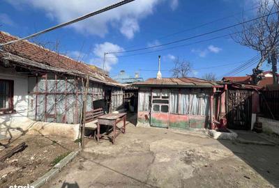 Casă cu 4 camere cu Teren 400 Mp în Central - 2
