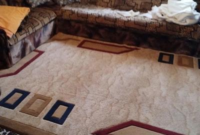 Casă cu 3 camere în Central