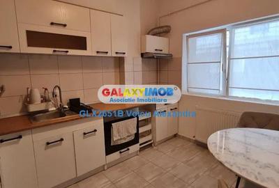 Apartament cu 2 camere decomandat în Berceni