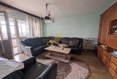 Apartament cu 3 camere decomandat în 9 Mai