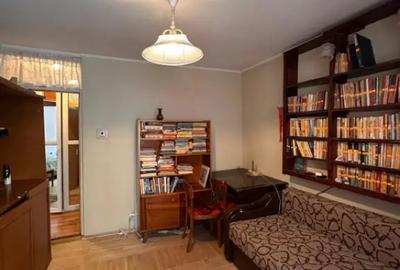 Apartament cu 4 camere decomandat în Poarta 6 - 10