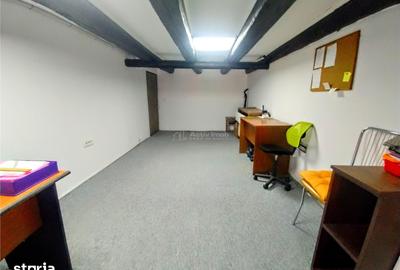 Casă cu 4 camere decomandat cu Teren 719 Mp în Ciclova Română