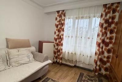 Apartament cu 2 camere decomandat în Mircea cel Bătrân