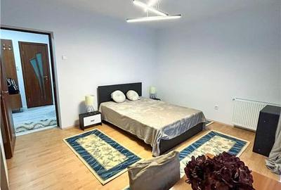 Apartament cu 2 camere decomandat în Cornișa - 3