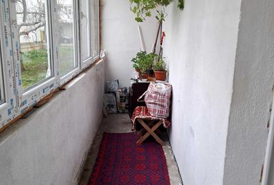 Apartament cu 3 camere decomandat în Precista