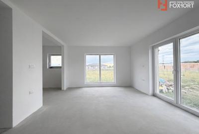 Duplex cu 3 camere cu Canalizare în Moșnița Veche - 3