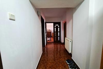 Apartament cu 4 camere decomandat în Micro 11 - 11