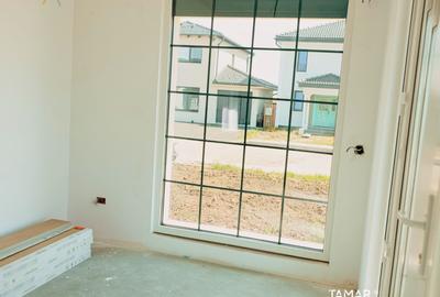 Casă cu 4 camere cu Teren 270 Mp în Central