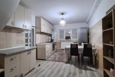 Casă cu 3 camere cu Teren 30 Mp în George Enescu - 2