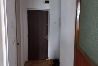 Garsonieră decomandată în 13 Septembrie