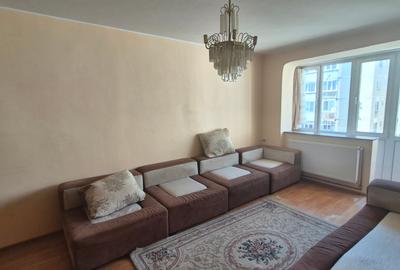 Apartament cu 3 camere decomandat în Tineretului - 11