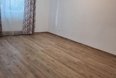 Garsonieră decomandată în Central - 1
