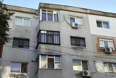 Apartament cu 2 camere decomandat în Exterior Vest - 3
