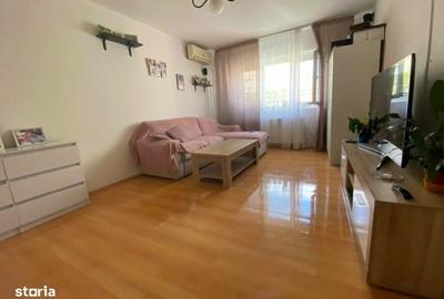 Apartament cu 3 camere decomandat în Gorjului