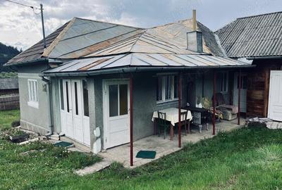 Casă în Sărmaș