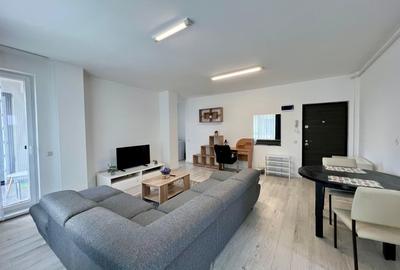 Apartament cu 2 camere semidecomandat, mobilat în Europa