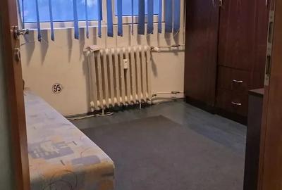 Apartament cu 3 camere decomandat în Șagului