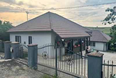 Casă cu Teren 15 Mp în Popeni