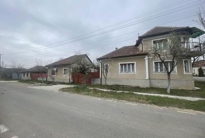 Casă cu 4 camere în Buteni - 7