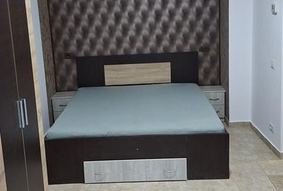 Apartament cu 3 camere decomandat în Nicolina