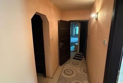Apartament cu 3 camere decomandat în ICIL