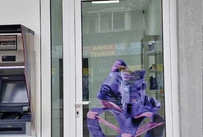 Spațiu comercial, de 60 mp, în Central - 8